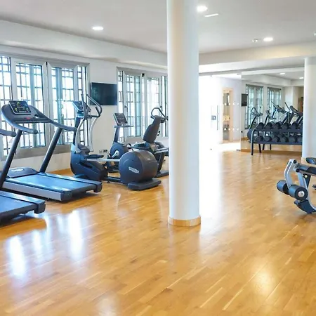 1 Bdr Partial Sea View Apartment Playa San Juan
